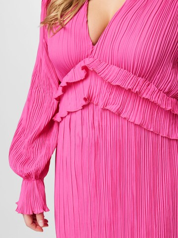 Nasty Gal Plus - Vestido em rosa