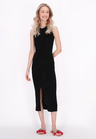 Abito in maglia 'Boho' di IZIA in nero: frontale