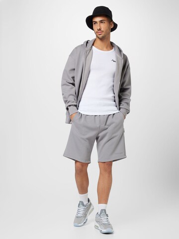 Pegador Regular Trousers in Grey