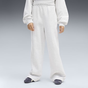 Regular Pantalon de sport PUMA en blanc