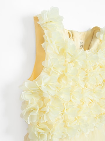 dzeltens Cool Club Kleita