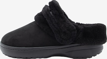 juoda Crocs Klumpės: priekis