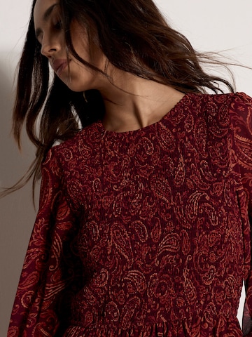 Apricot Dress ' ' in Red