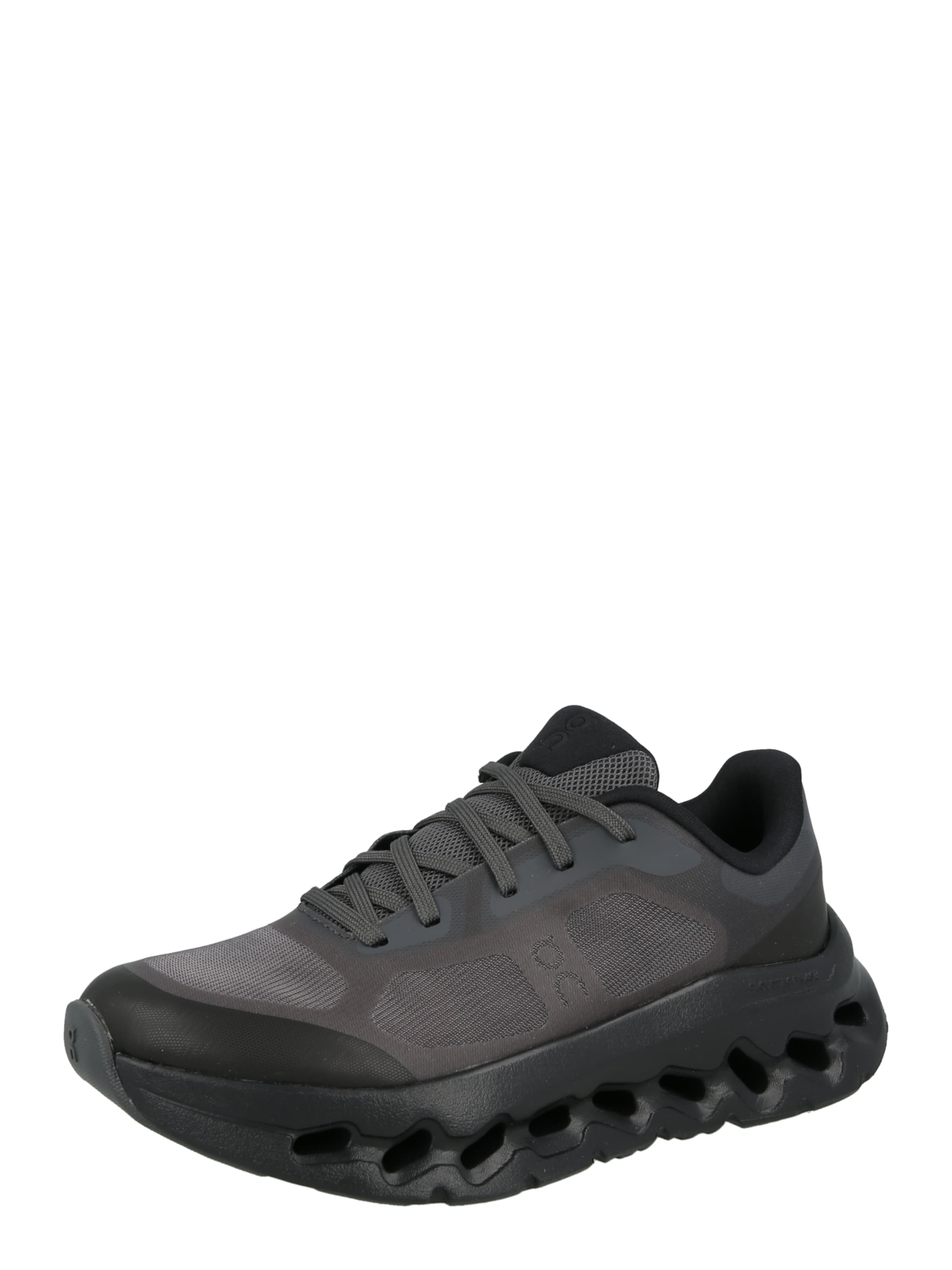 On Sneakers 'Cloudtilt Remix' in Black: front