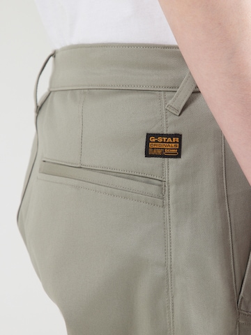 Effilé Pantalon chino 'Morry' G-STAR en vert
