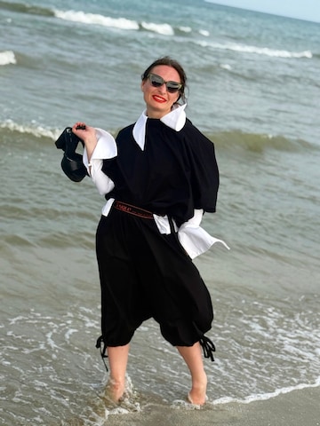 IUnique Skirt 'Pirate' in Black