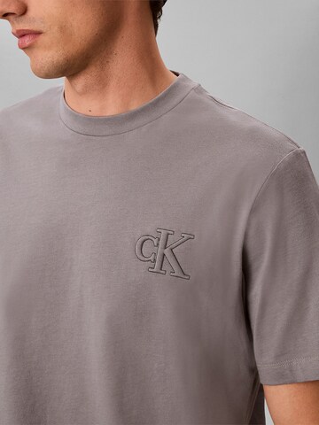 T-Shirt Calvin Klein Jeans en gris