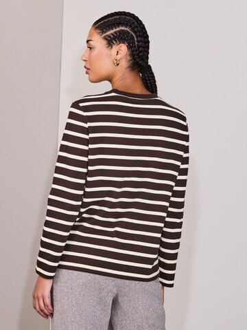 Next Majica | rjava barva