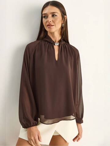 Bianco Lucci Blouse in Bruin: voorkant