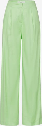 BRAX Wide leg Pleat-front trousers 'Maine' in Green: front