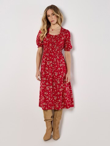 Robe 'Ditsy' Apricot en rouge : devant