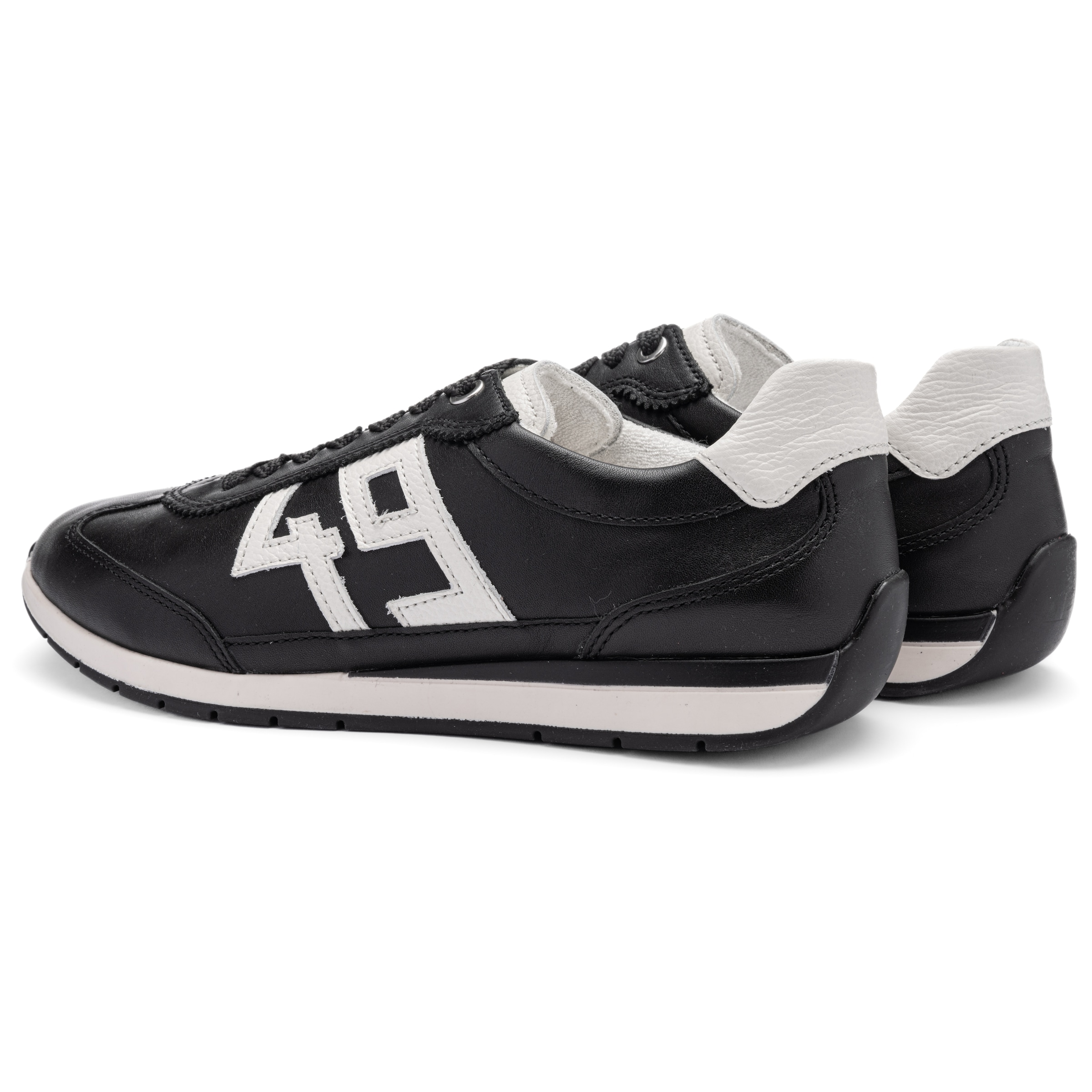 ARA Sneakers in Black