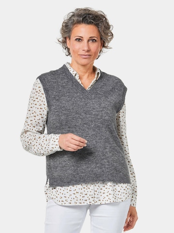 Goldner Sweater in Grey: front