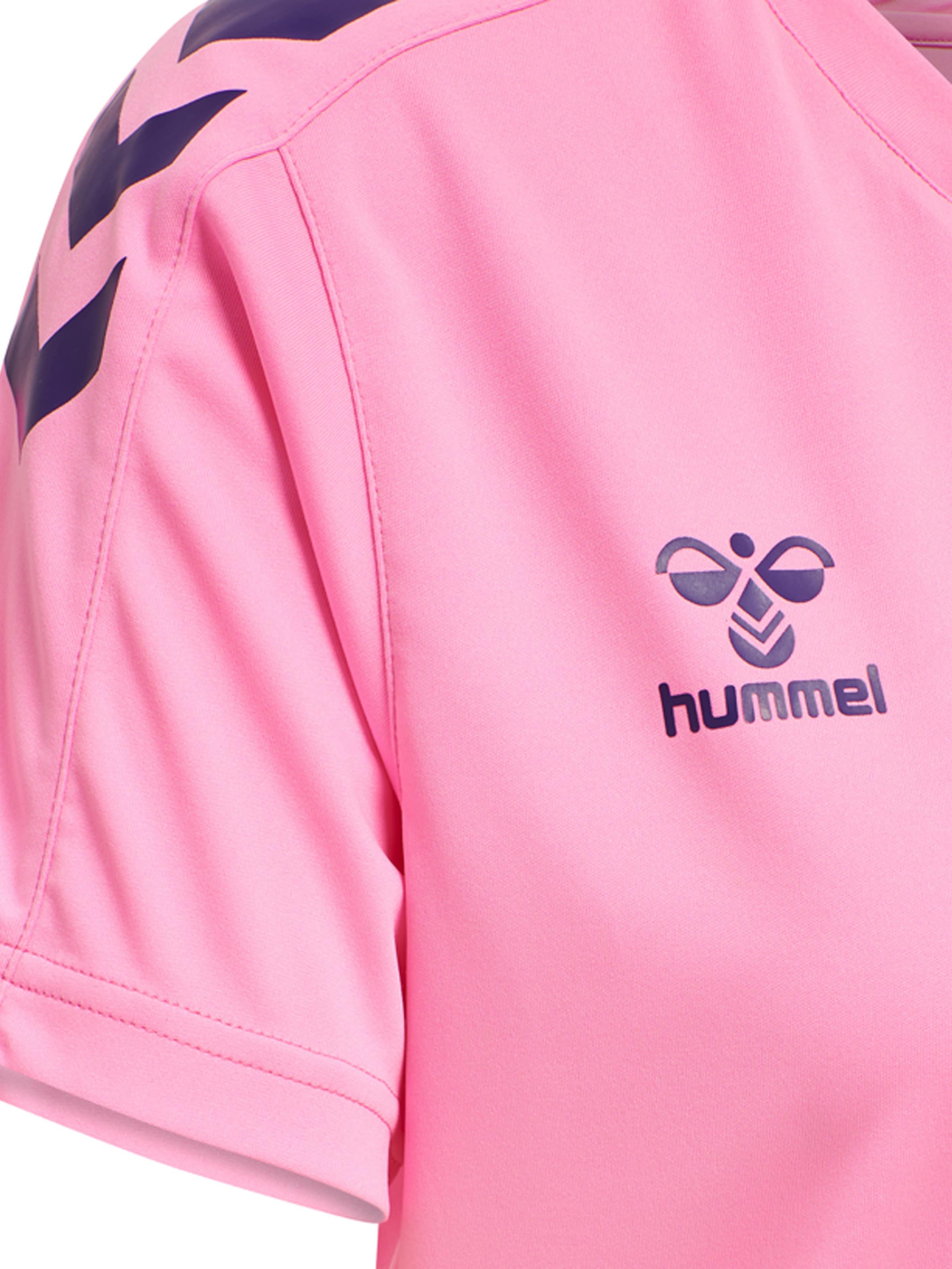 Tricot de la Hummel pe roz