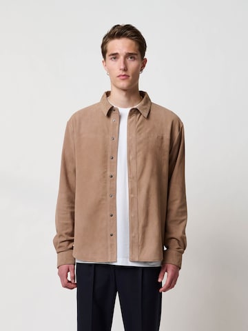 Coupe regular Chemise 'Barley' BRUUNS BAZAAR en beige : devant