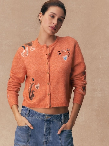 Next Strickjacke in Orange: Vorderseite