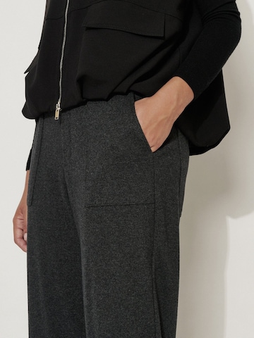 Rosner Tapered Pants 'Mara' in Grey