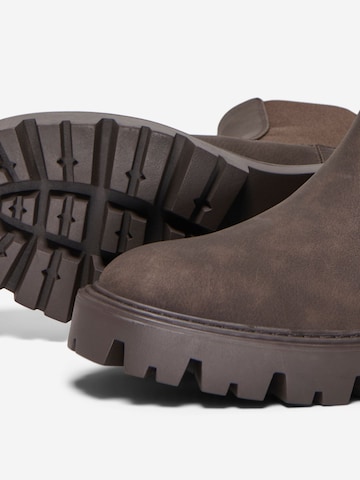Chelsea Boots 'ONLBetty' ONLY en marron