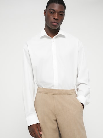 Abercrombie & Fitch Regular Pantalon in Bruin