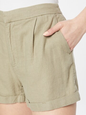 ONLY Loosefit Shorts 'CARO' in Grün