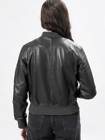 Veste mi-saison 'NEGil' 18N62 en noir