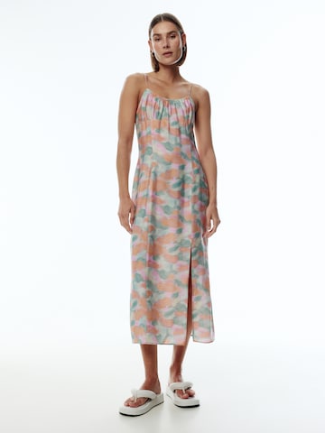 EDITED שמלות קיץ 'Maleen' בצבעים מעורבים