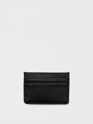 Pull&Bear Etui in Zwart