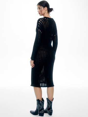 Pull&Bear Knitted dress in Black
