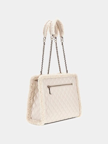 GUESS Schultertasche 'Cristi' in Beige