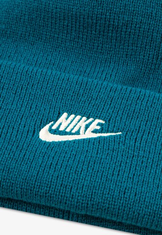 Nike Sportswear Set in Grün