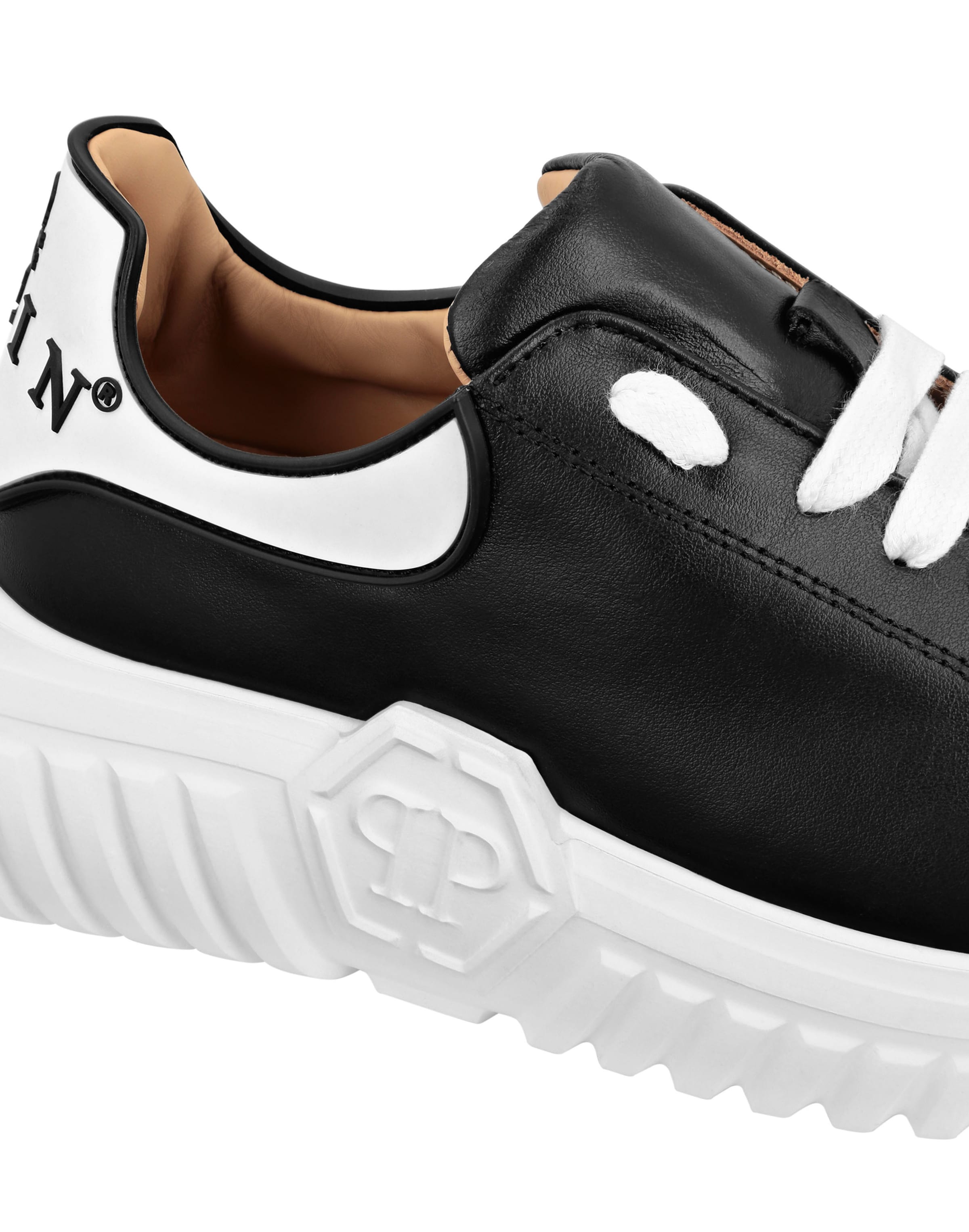 Sneaker 'Hexagon' di Philipp Plein in nero
