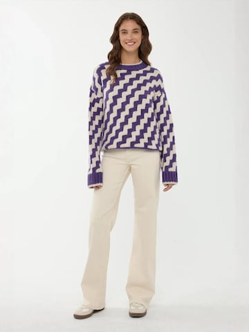 Hiccup Pullover in Lila
