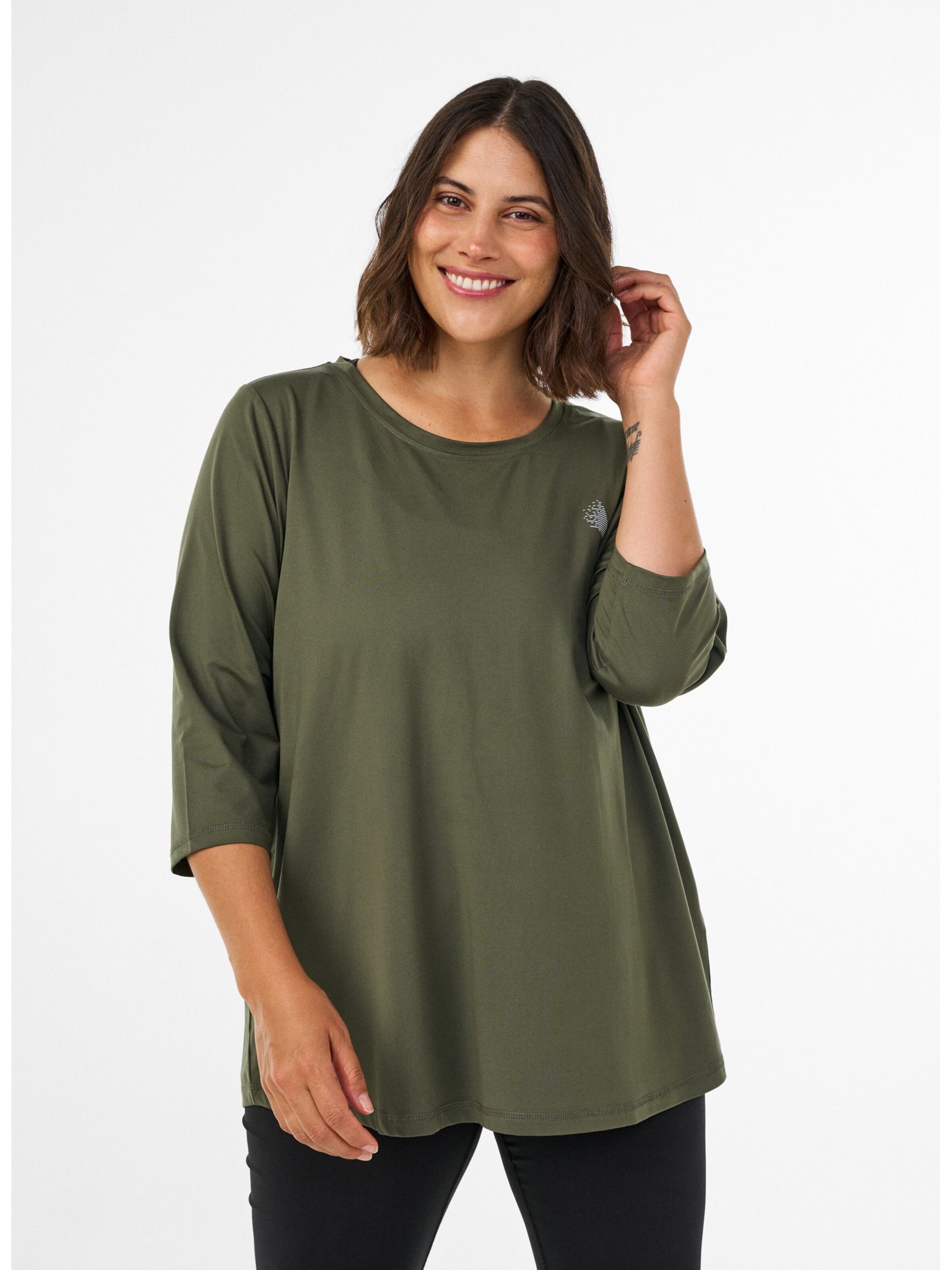 T-shirt fonctionnel 'Abasic One' Active by Zizzi en vert : devant