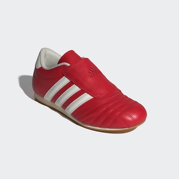 ADIDAS ORIGINALS Slip-ons 'Taekwondo' in Rood