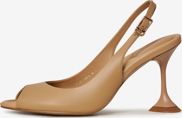 Sandales CESARE GASPARI en beige : devant