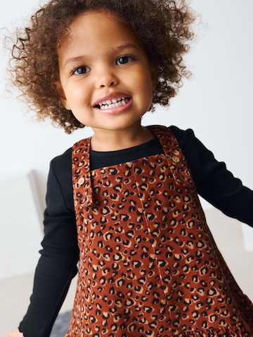 Rochie de la Next pe maro