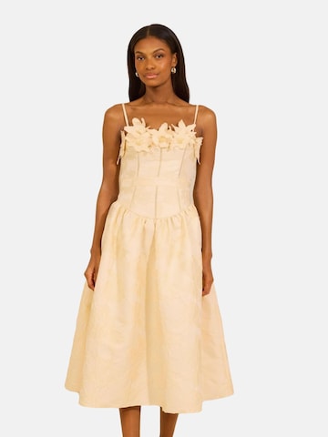 Robe Lipsy en jaune : devant