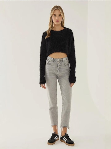 Hiccup Pullover in Schwarz