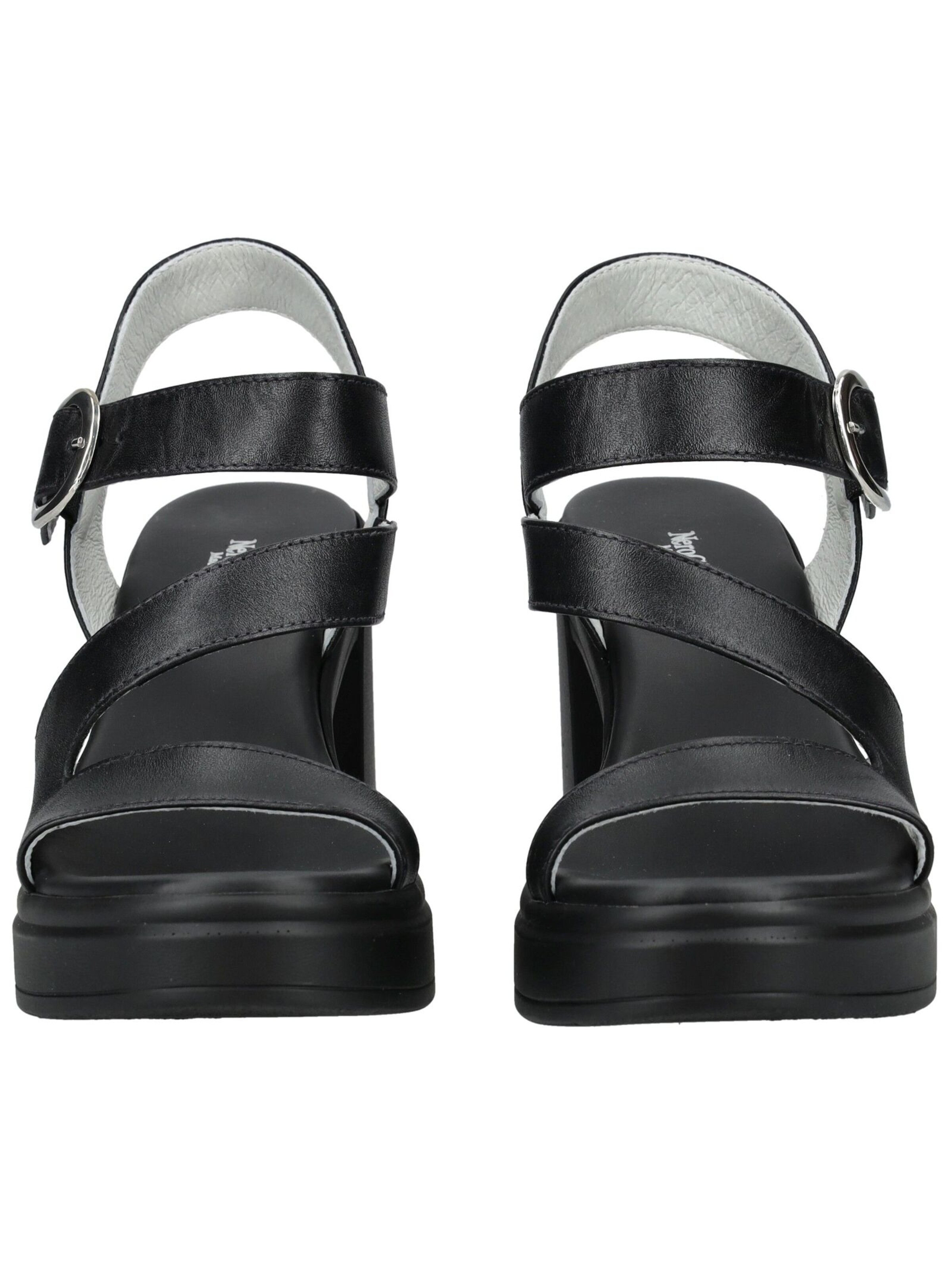 Sandalo di Nero Giardini in nero