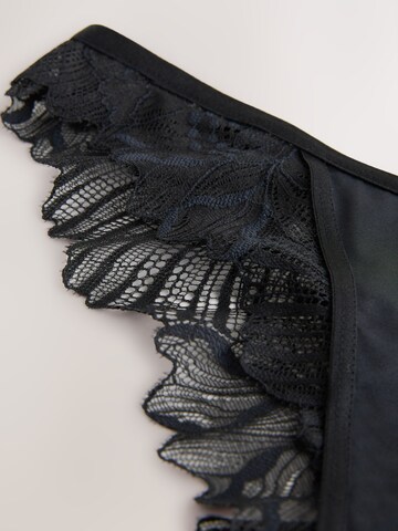 Lipsy Slip in Schwarz