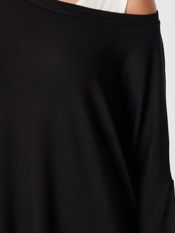 Happiness İstanbul - Camisa em preto