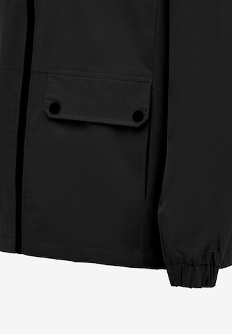 VANNE Between-Season Jacket in Black