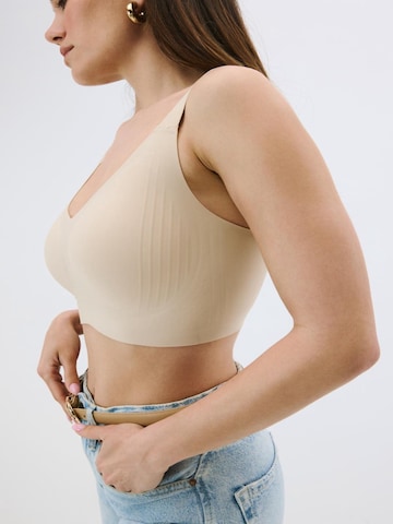 C&City Minimizer BH in Beige