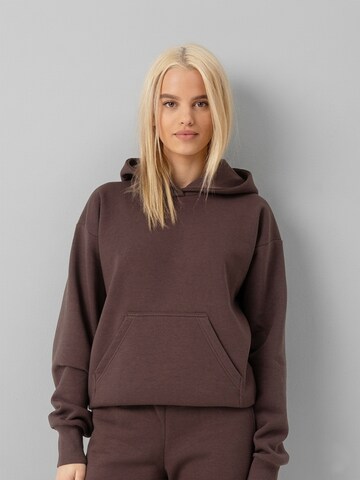 cut my fashion Tracksuit 'Laisvalaikio treningai "CMF by Kamilė" CMF322' in Brown: front