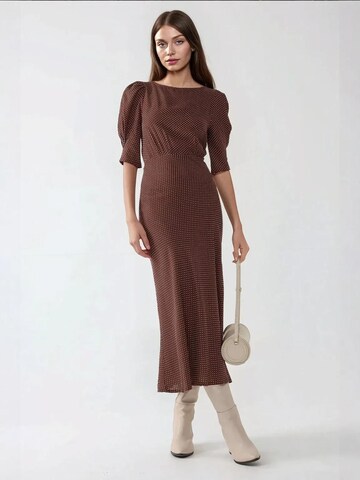 Hiccup Kleid in Braun: Vorderseite