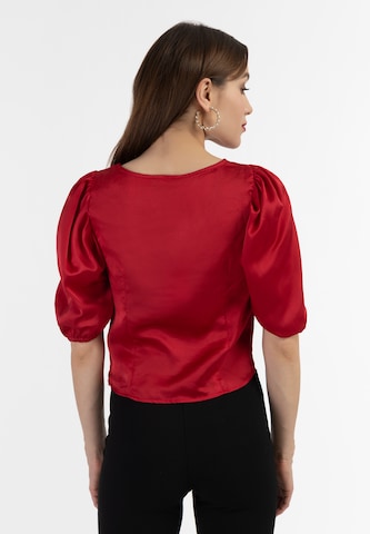 faina - Blusa em vermelho