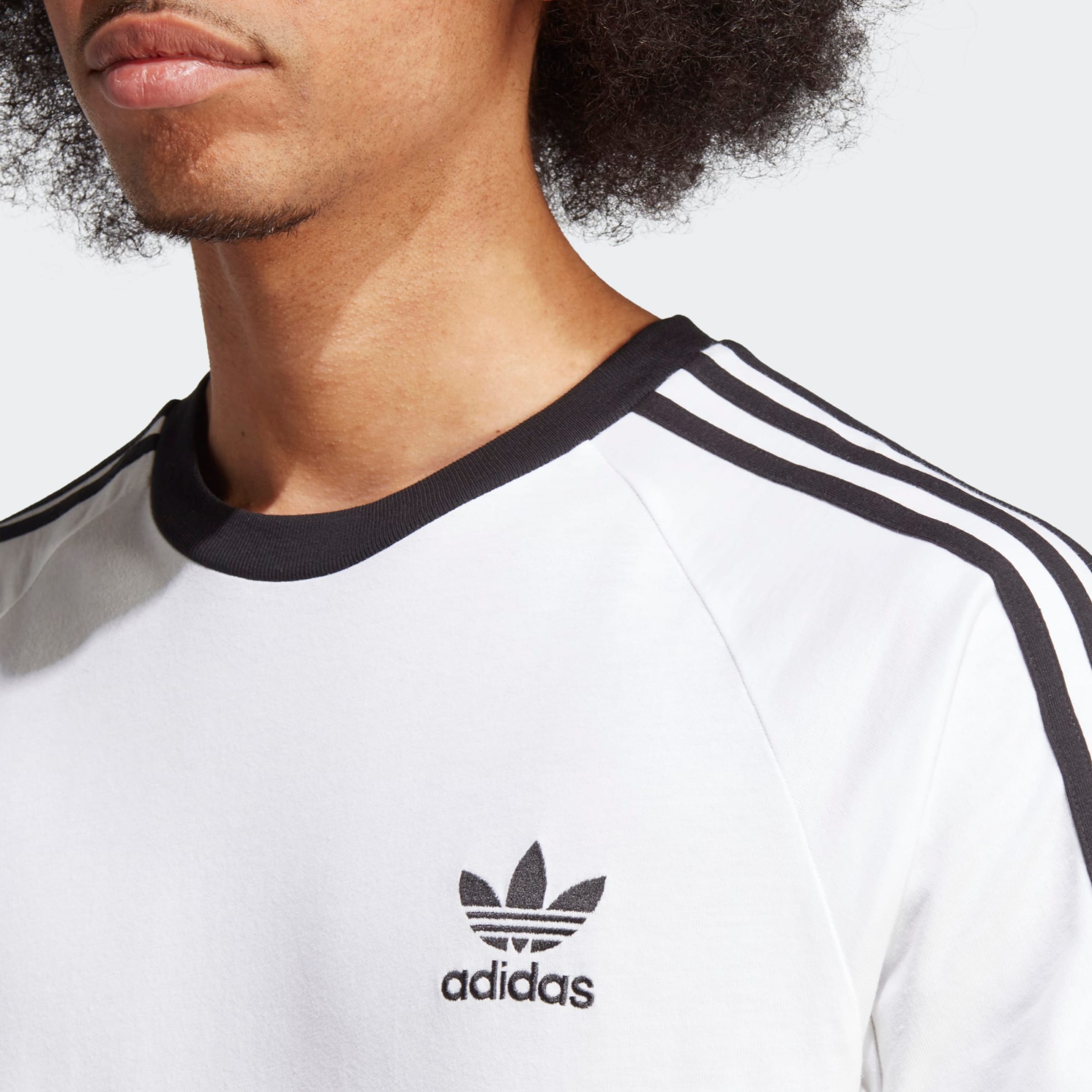 ADIDAS ORIGINALS Shirt 'Adicolor Classics' in White | ABOUT YOU