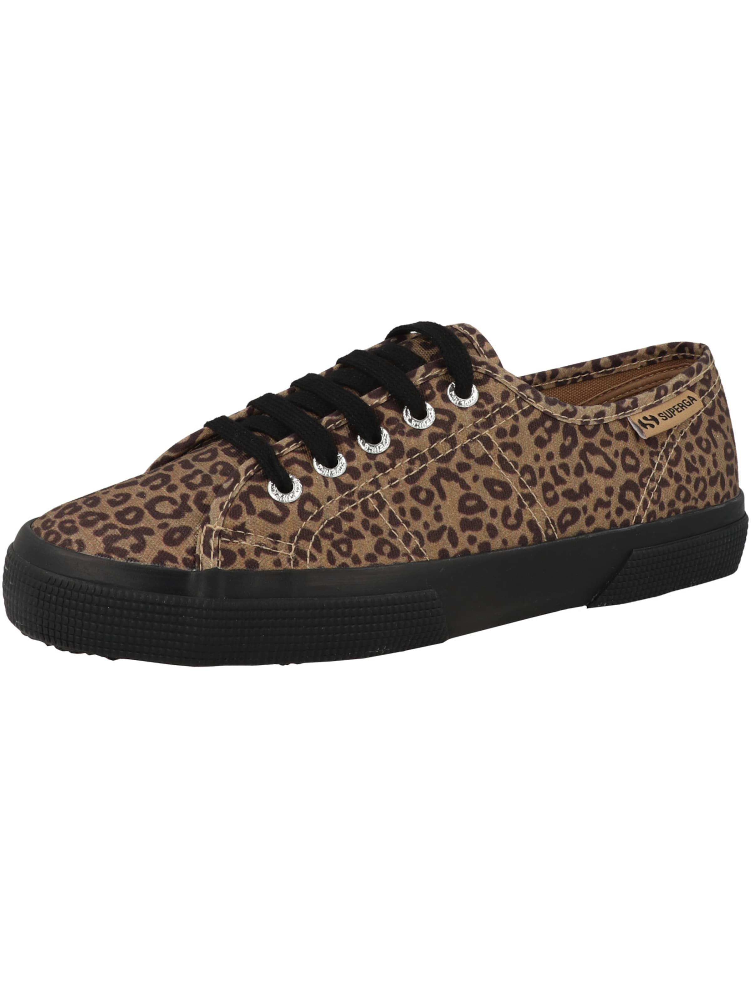 SUPERGA Sneaker in Braun: Vorderseite