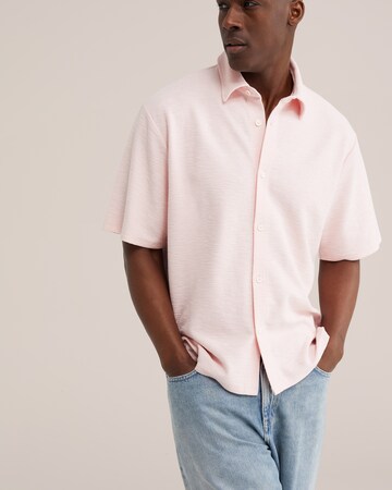 Fit confort Chemise WE Fashion en rose