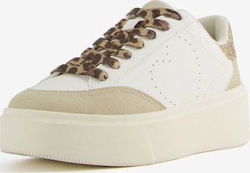 Bershka Sneakers laag in Wit